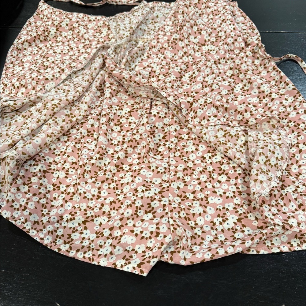 Princess Polly Pink Floral Wrap Sleeveless Lightweight Shorts Romper Womens sz 6 - Picture 8 of 14